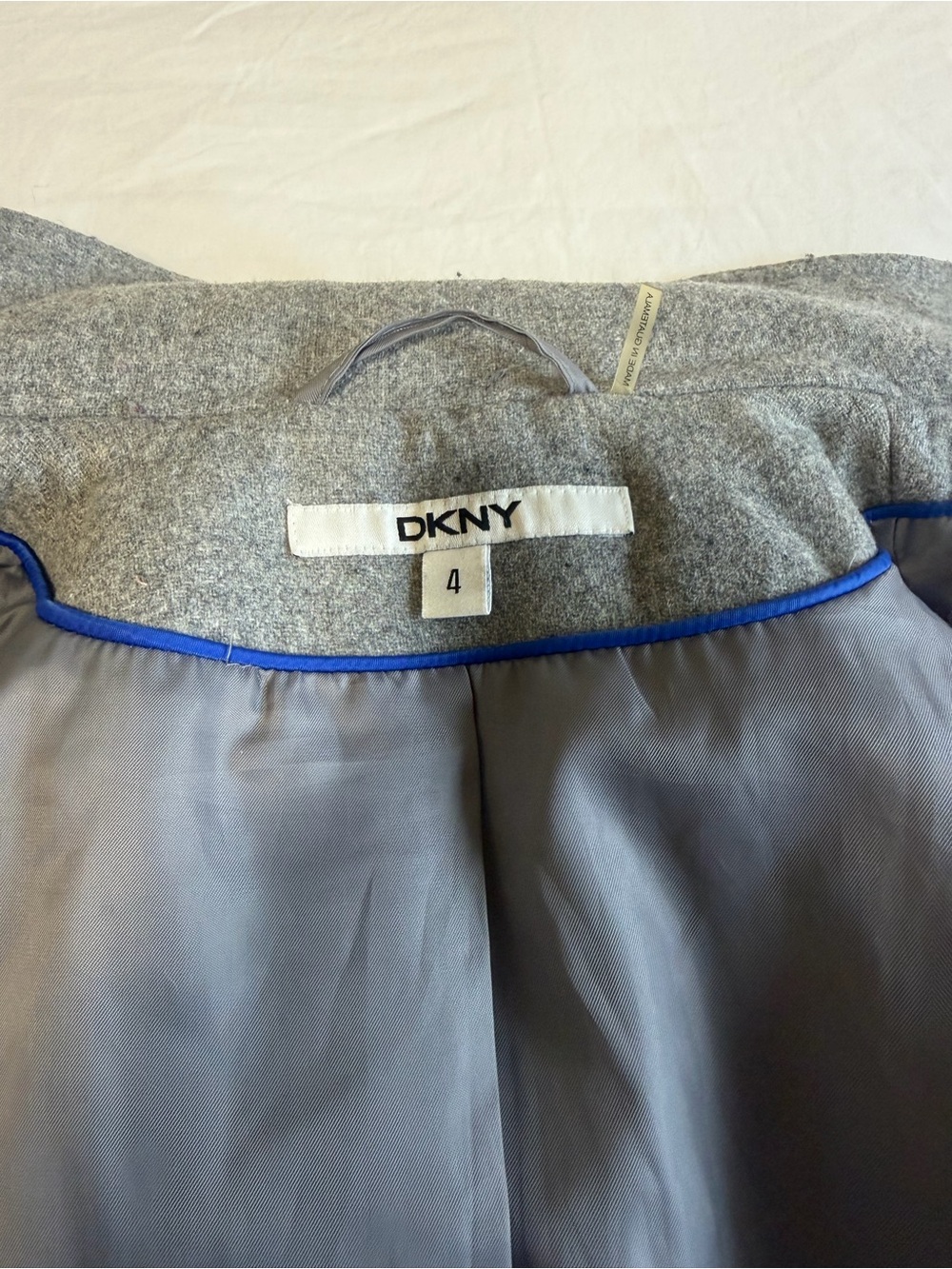 DKNY Grey Wool Blend Double Breasted Belted Coat Size 4 - Picture 6 of 12
